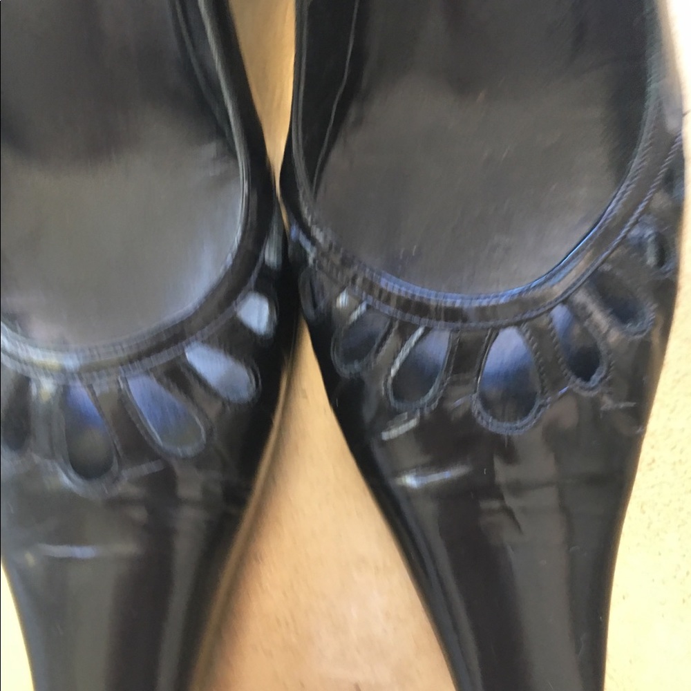 Shoes - Picture 3 of 7